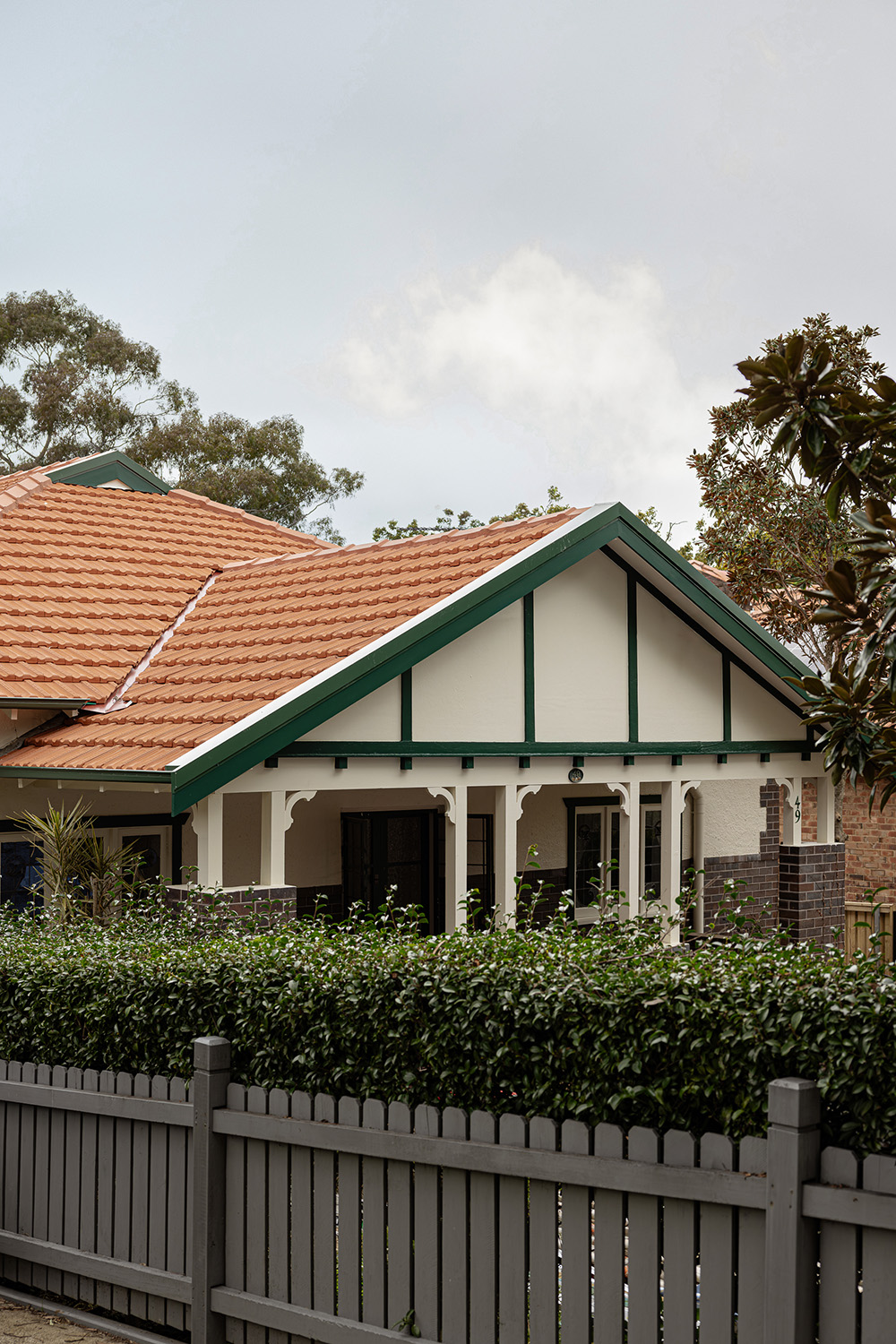 M&D House California bungalow renovation by Archisoul – Front view