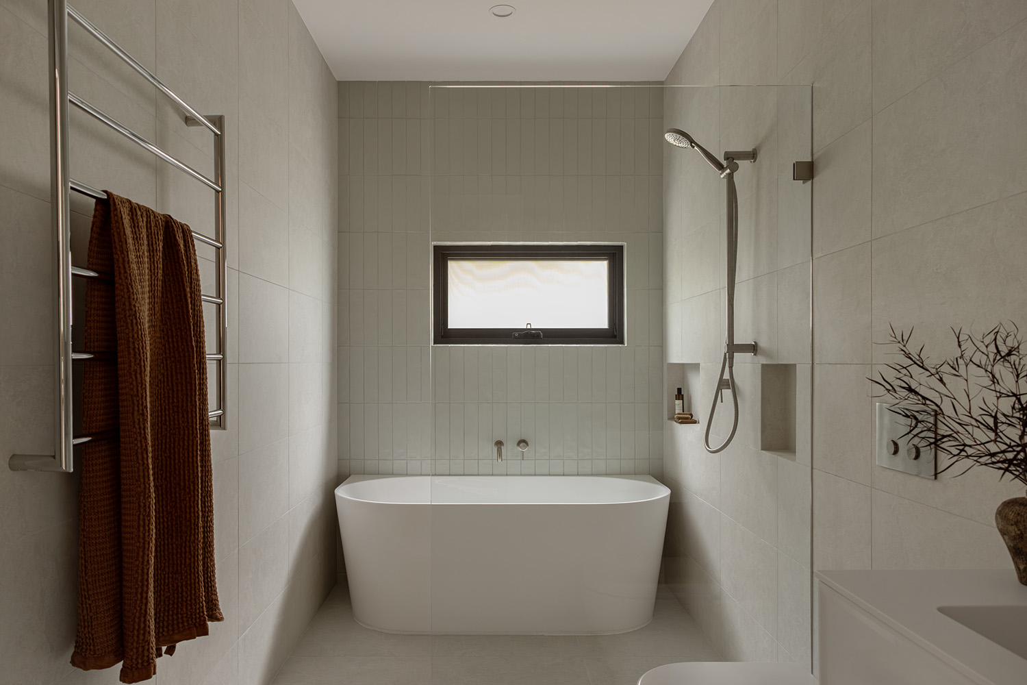 M&D House California bungalow renovation by Archisoul – Bathroom