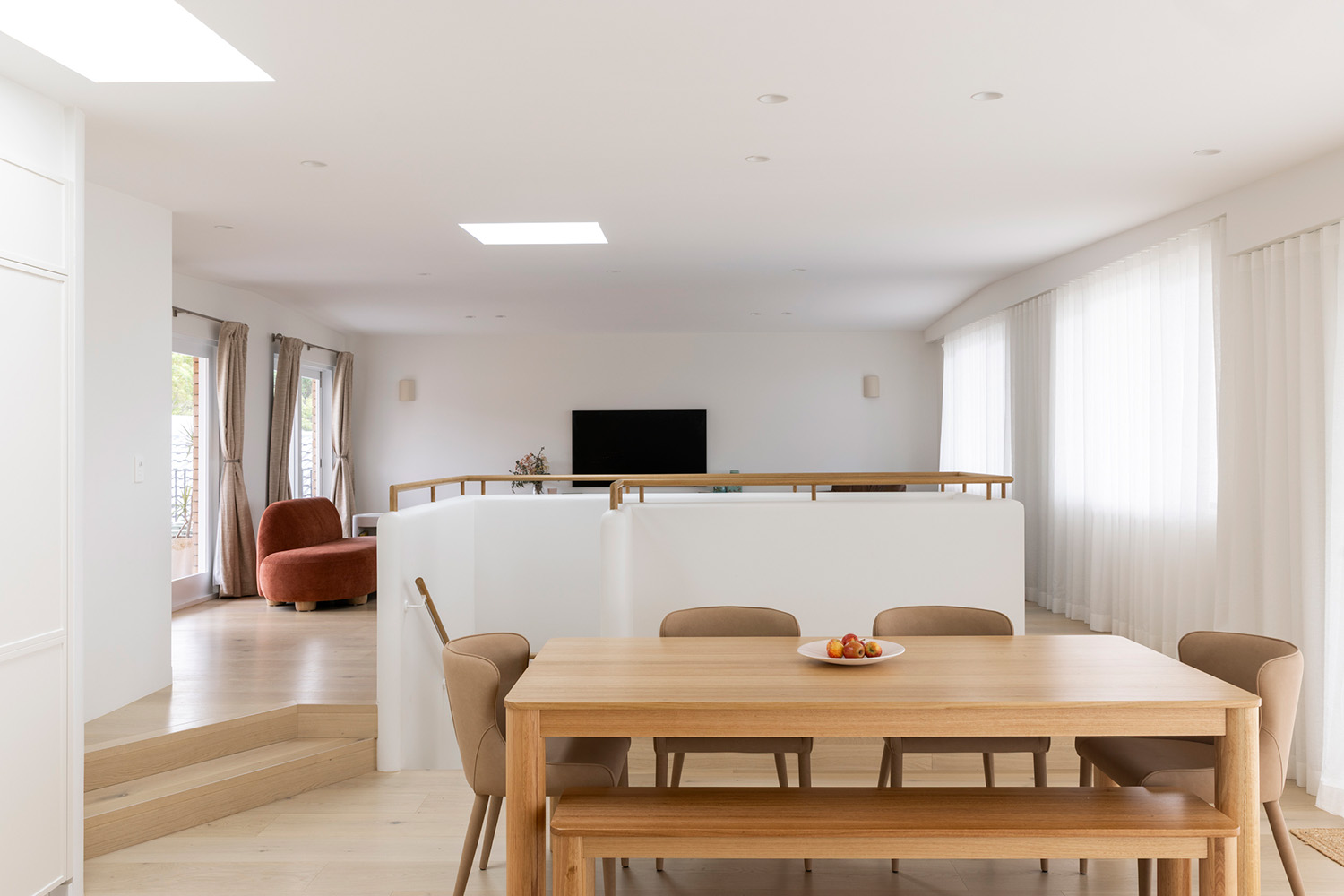 J&M Mid-Century Modern House – Dining/ Living Area